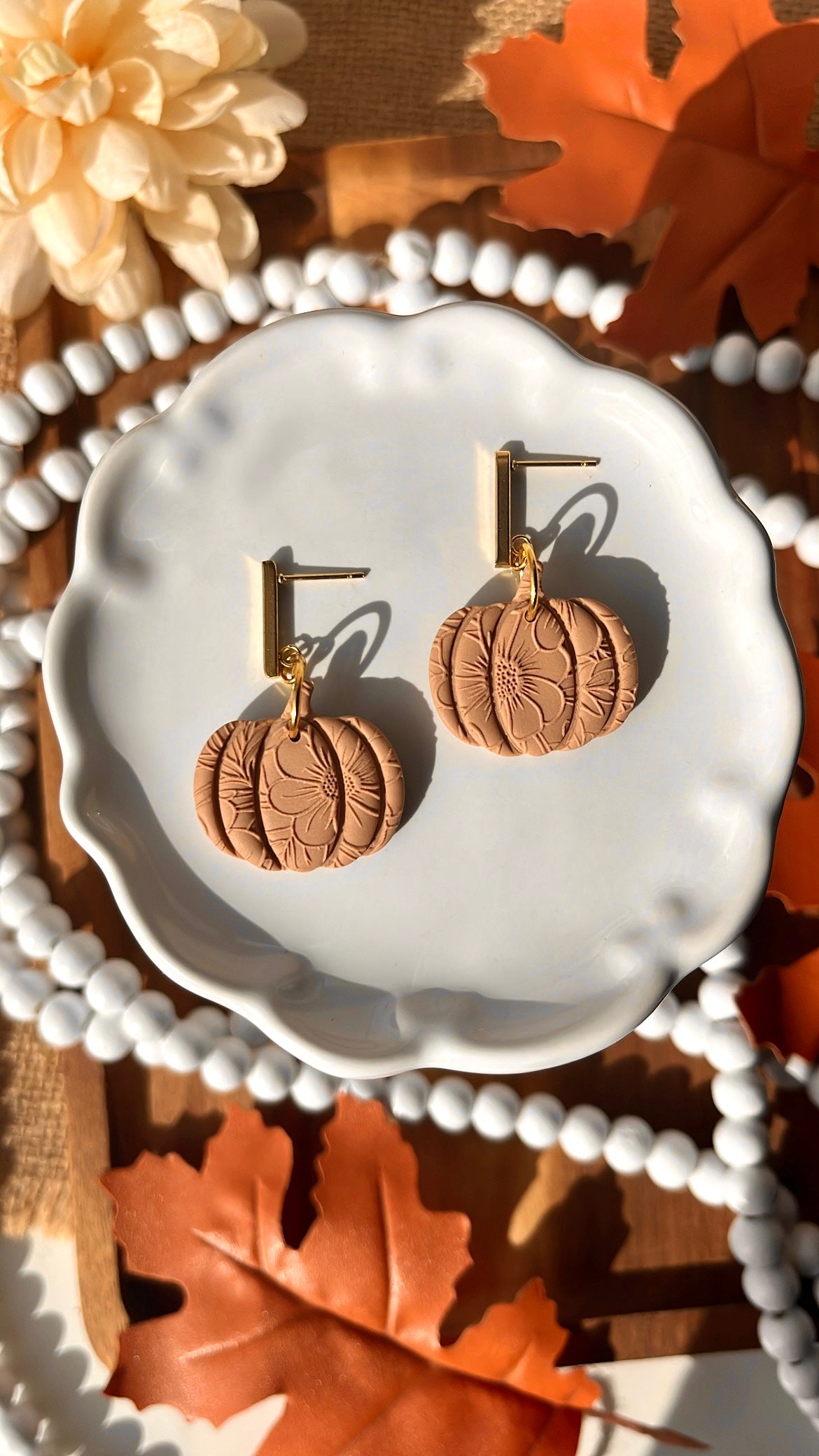 Beige Floral Pumpkins