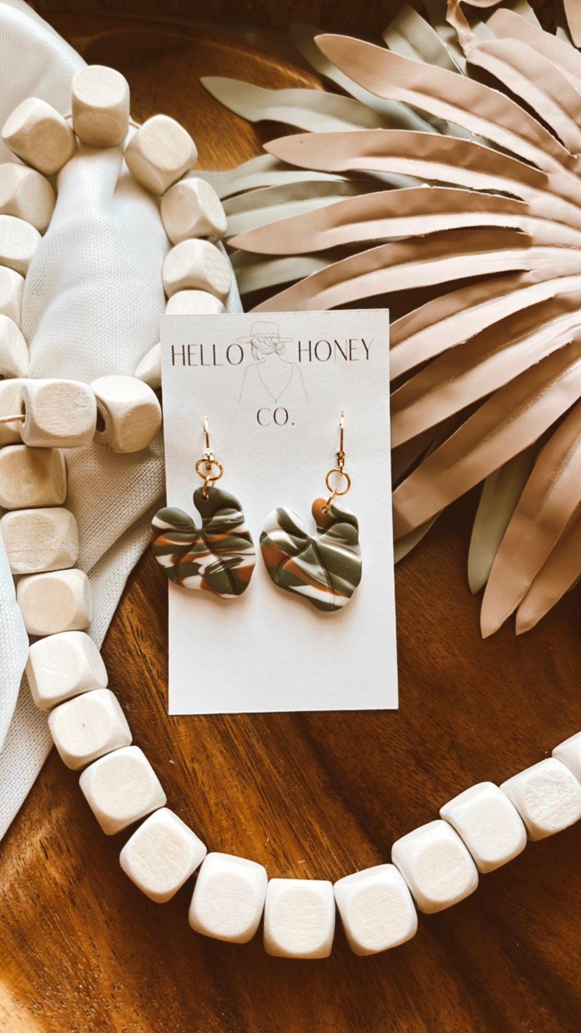 Pink Philodendron Huggies