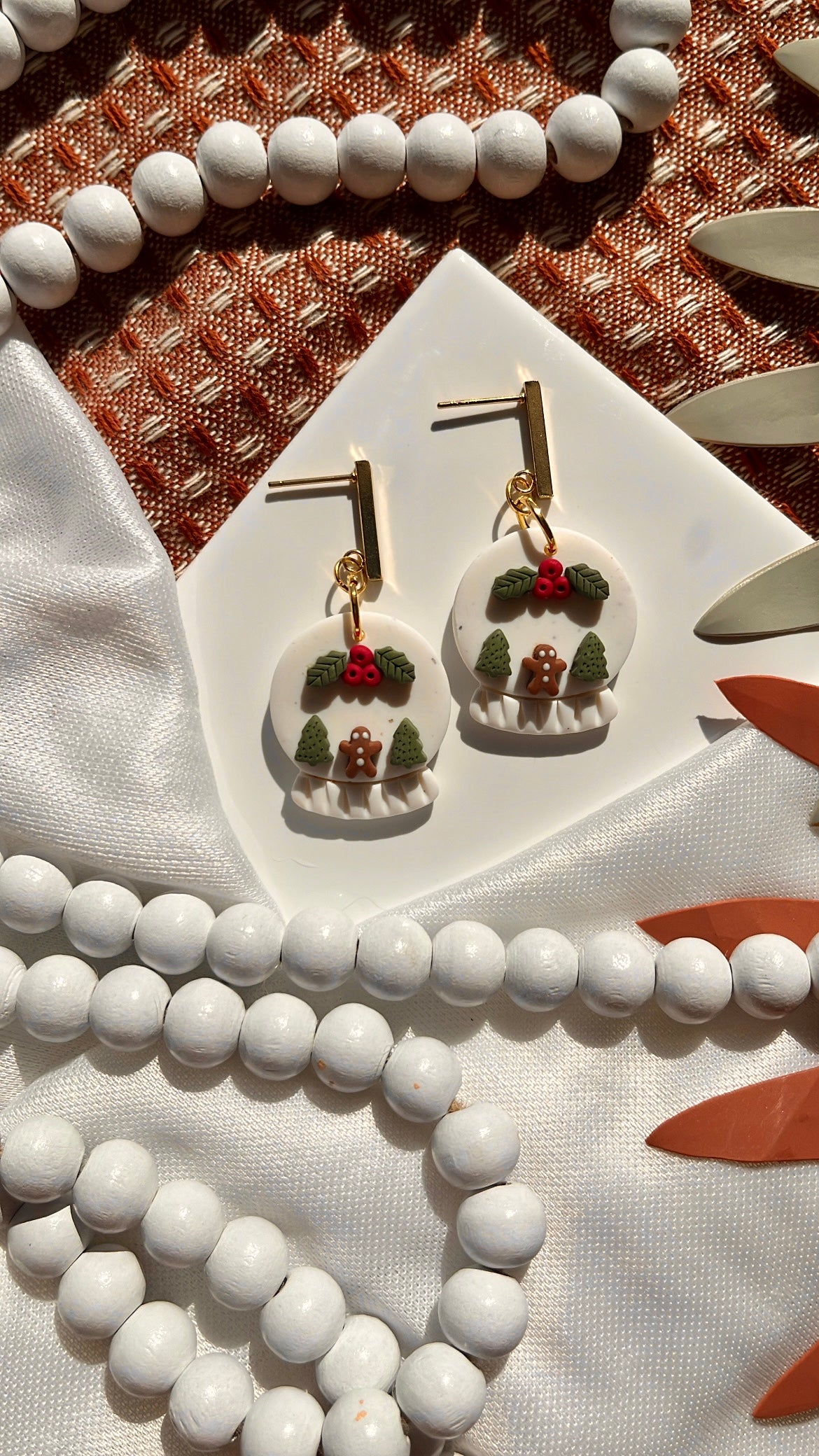 Gingerbread Snowglobes