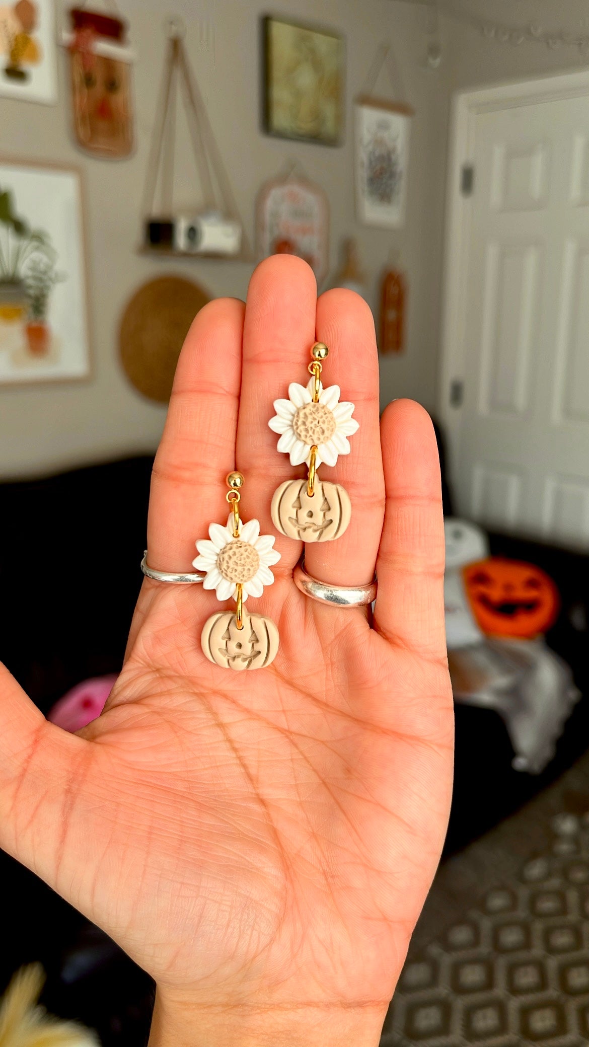 Neutral Pumpkin Flowers