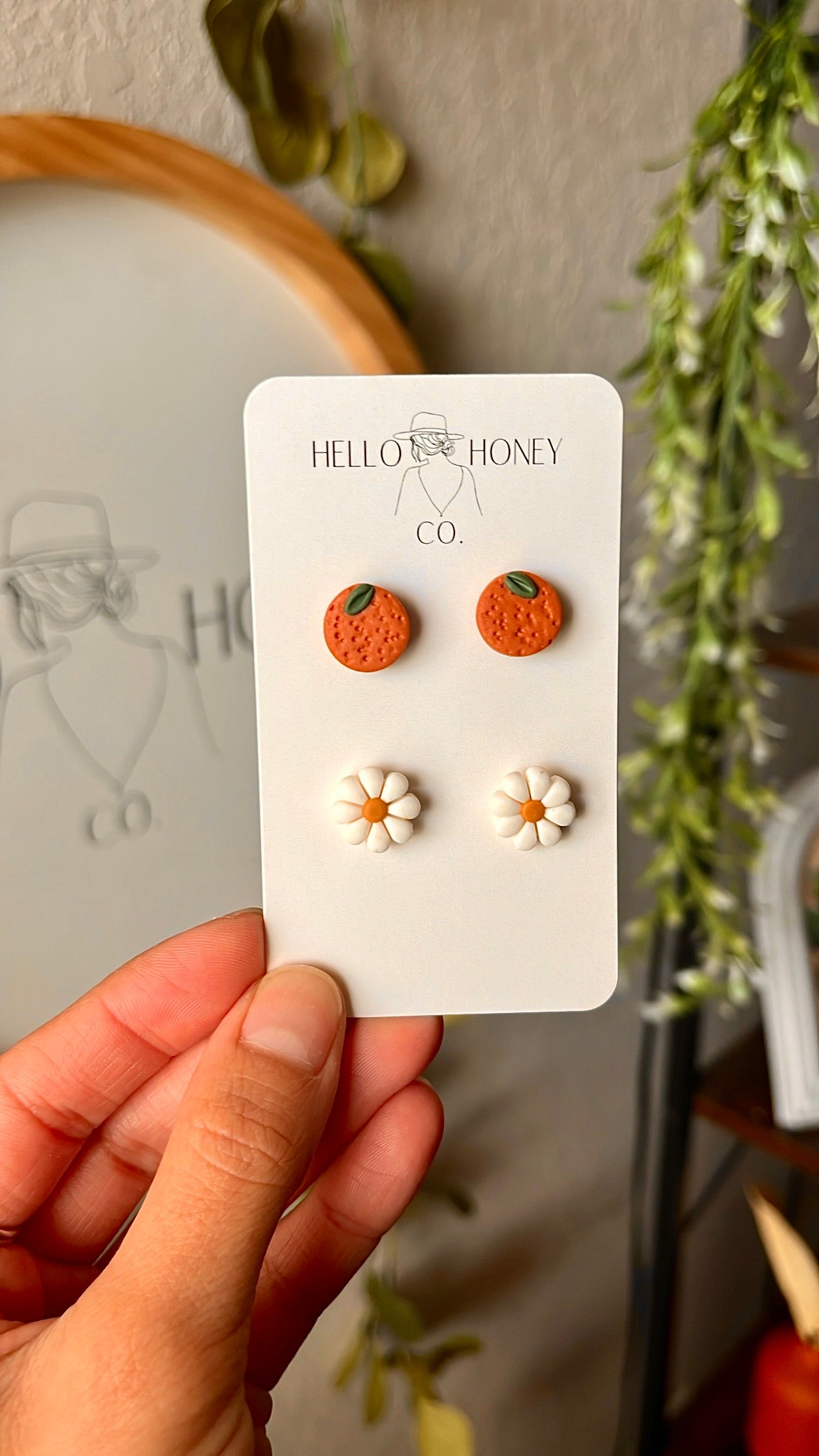 Orange Daisy Stud Duo