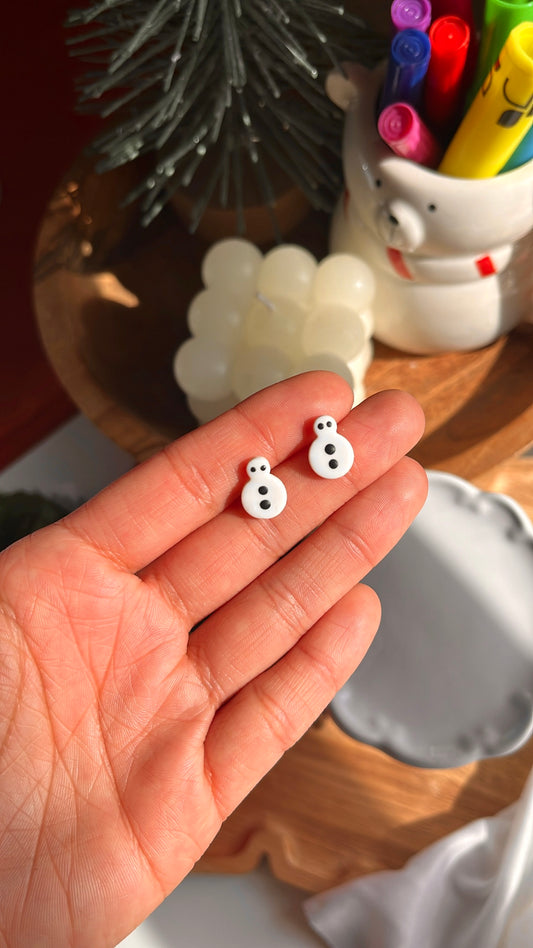 Snowman Studs