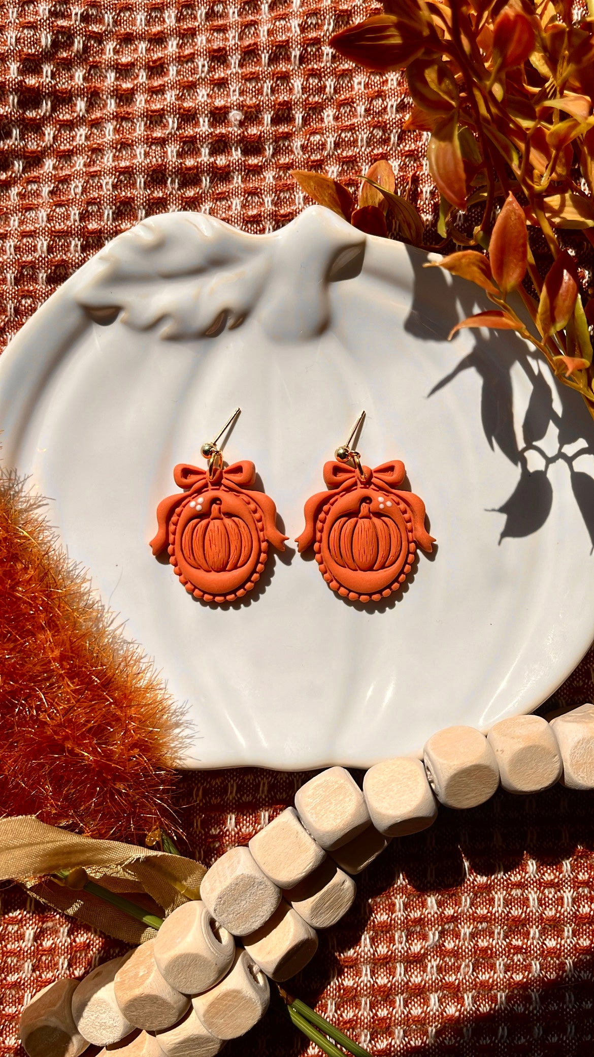Beaded Pumpkin Frames