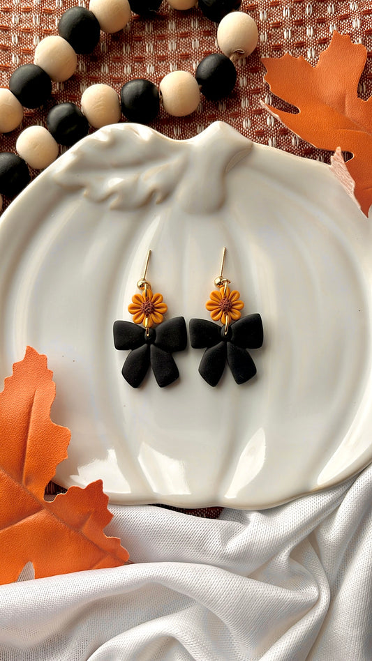 Black Sunflower Bow
